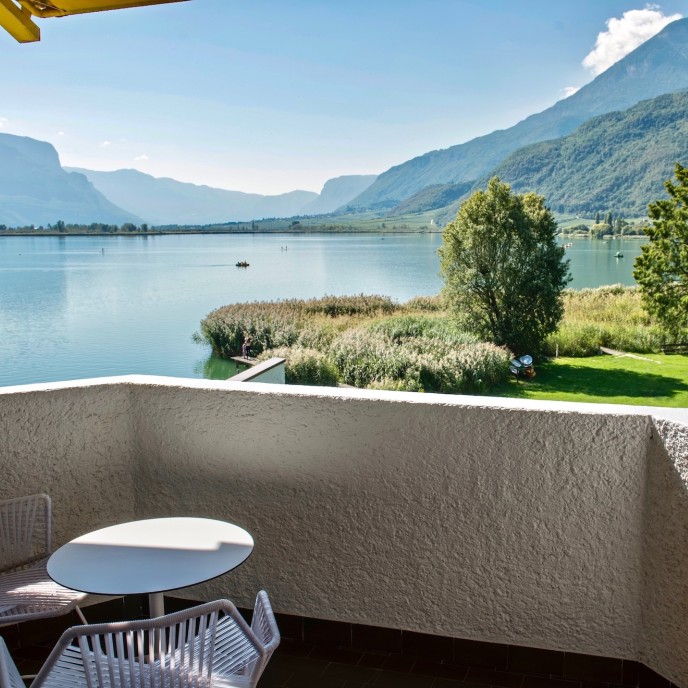 Seehotel Ambach Lake Hideaway Hotel with a view