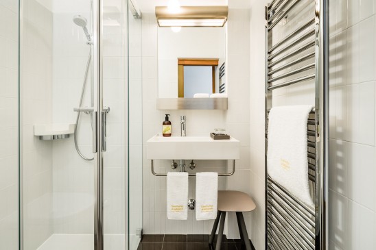 Seehotel Ambach: Smart Loggia Badezimmer