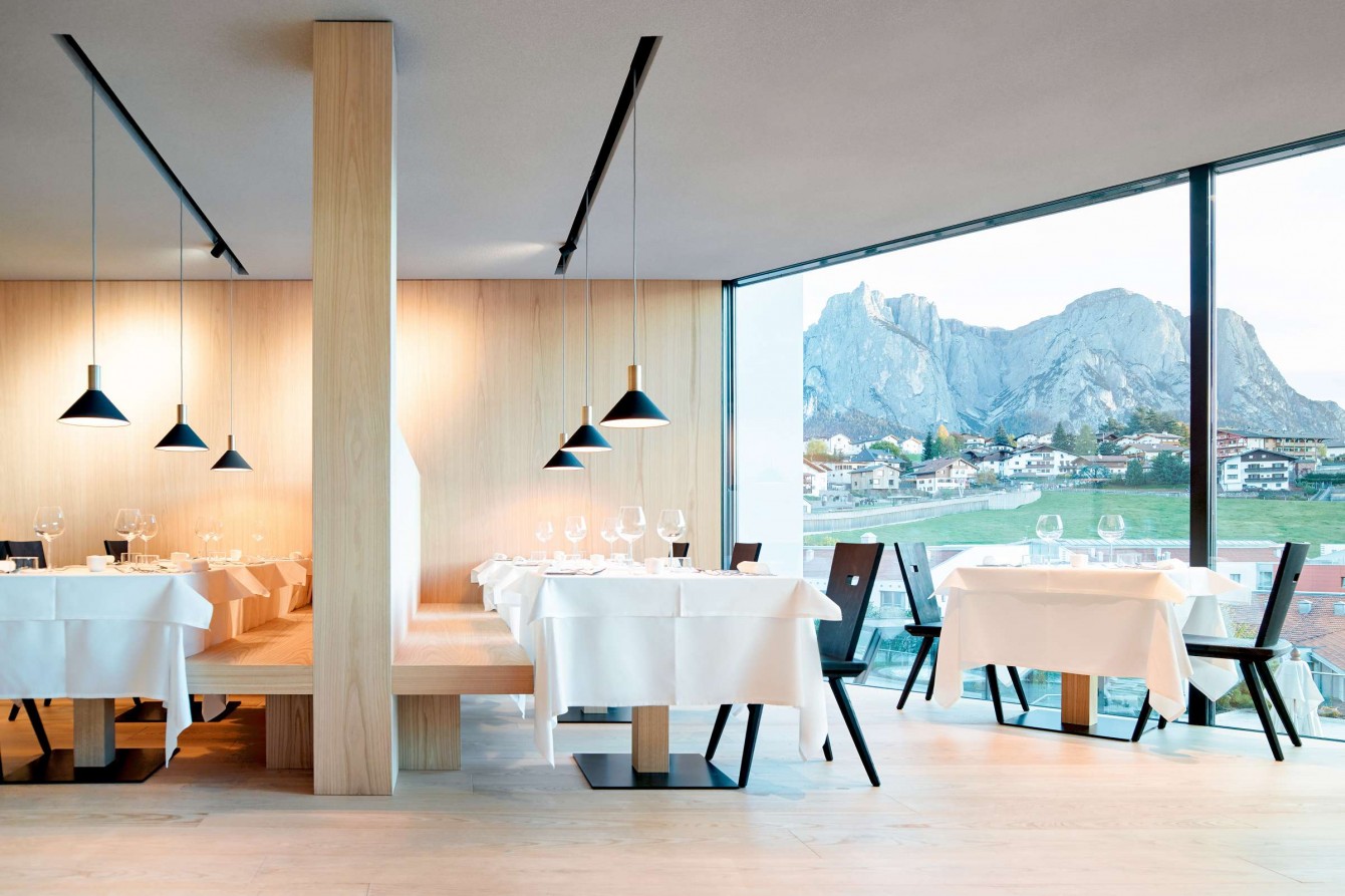 Schgaguler Hotel Seehotel Ambach Urlaubsarchitektur Holidayarchitecture