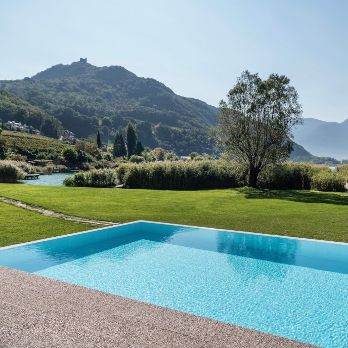 Seehotel Ambach Opening Special Design Shadowy Moroso