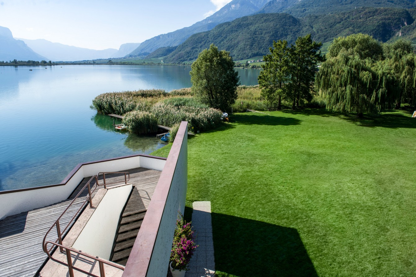Einzigartige Aussicht auf den Kalterer See Panorama am Kalterer See best View am Kalterer See in Südtirol 
